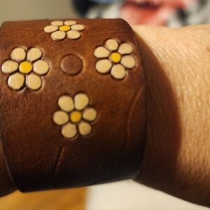 Old Navy Women's Wide Cuff Bracelet